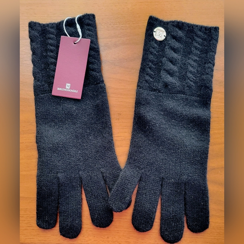 NWT-Bruno Magli Women's Black Cashmere Gloves